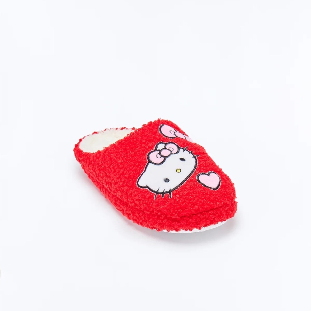 Hello Kitty Slippers - Picture 5 of 7